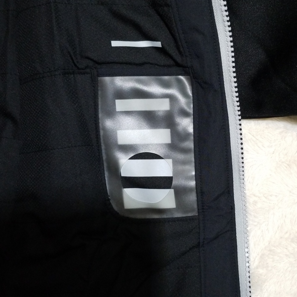 Gap Windbreaker Jacket - image 6